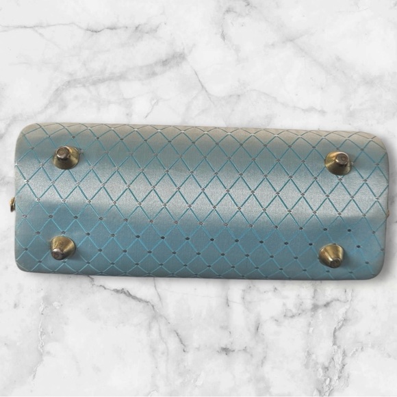 💎💟Vintage Baby Blue Mini Bag with Structured Shape and Kiss Lock Closure - Picture 5 of 14